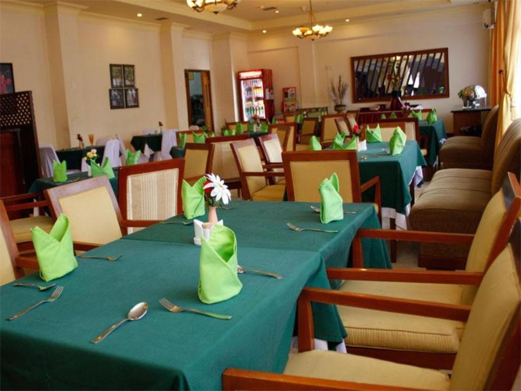 Pia Hotel Pangkalpinang Pangkalan Baru Екстериор снимка